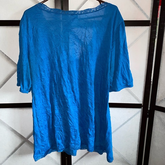 Blue Top - Picture 2 of 3